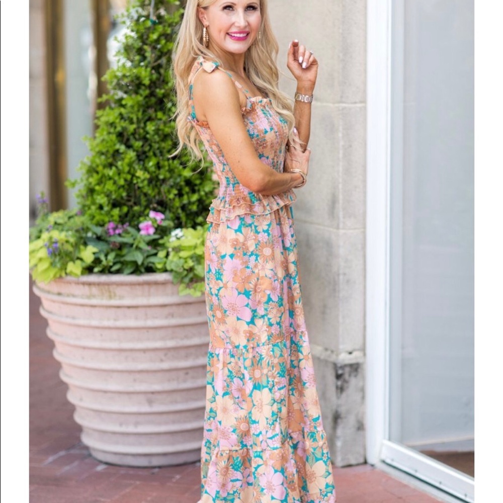 Brand new maxi dress-gorgeous pattern - Picture 4 of 4